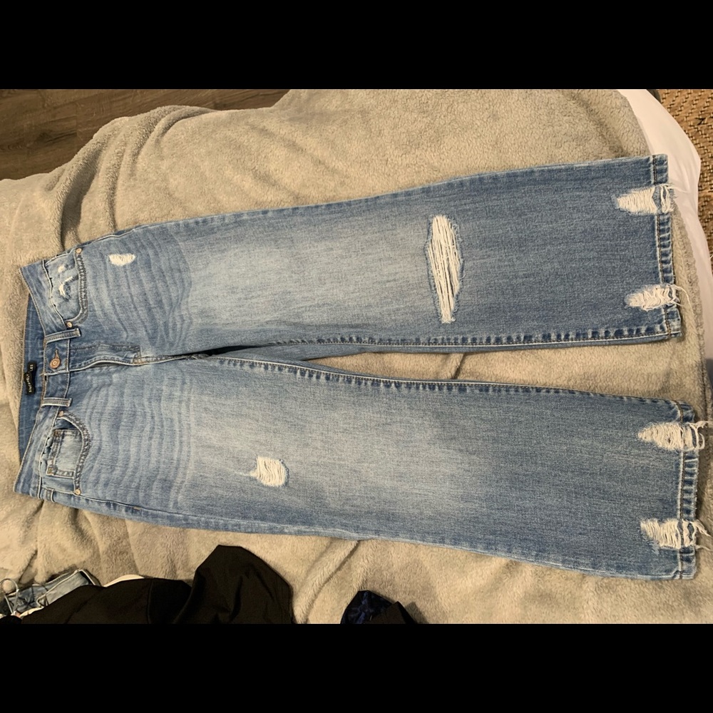 light wash mom pants